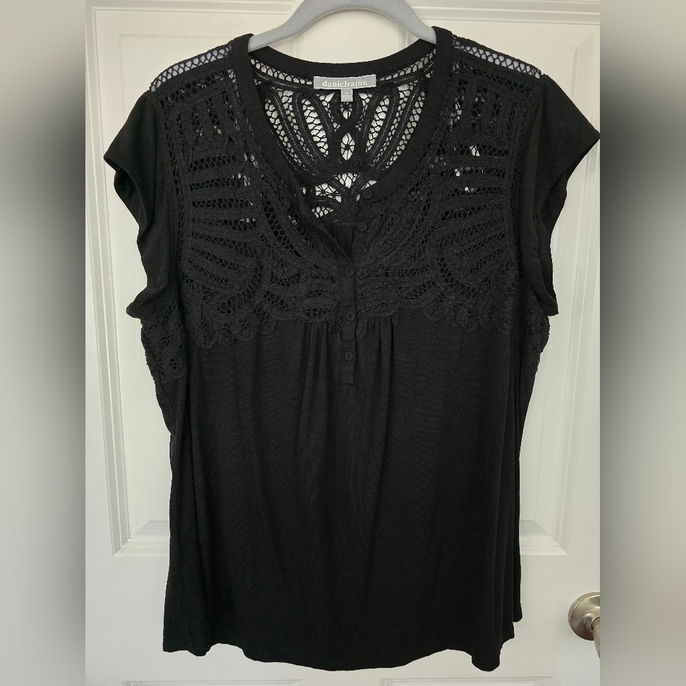 Daniel Rainn Black Cut Out Blouse